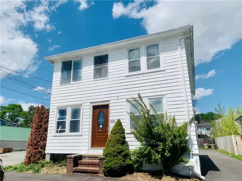 419 Maple Ave, Barrington, RI 02806