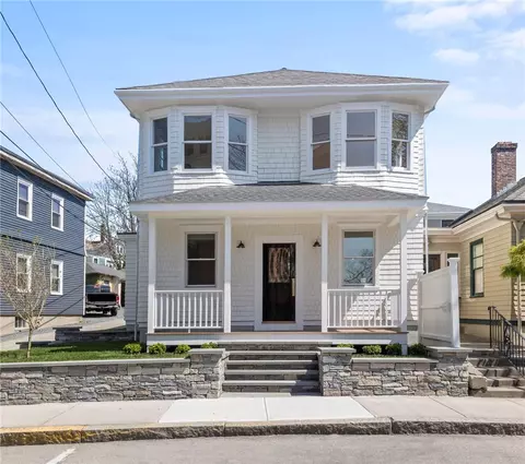20 Spring St, Newport, RI 02840