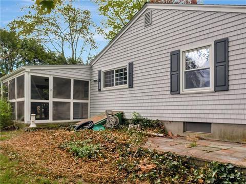 27 Ida Ln, Woonsocket, RI 02895 photo 25