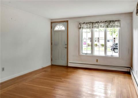 27 Ida Ln, Woonsocket, RI 02895 photo 7