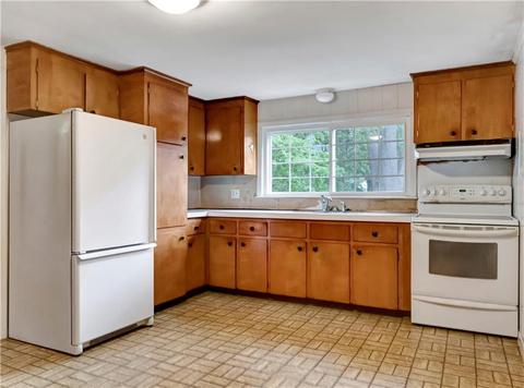27 Ida Ln, Woonsocket, RI 02895 photo 10