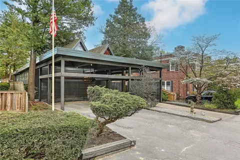 95 Blackstone Blvd, Providence, RI 02906