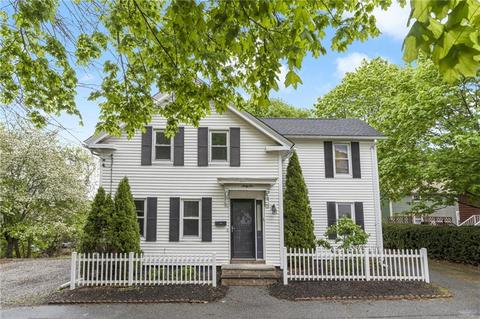 66 Spruce St, Warwick, RI 02886 photo 1