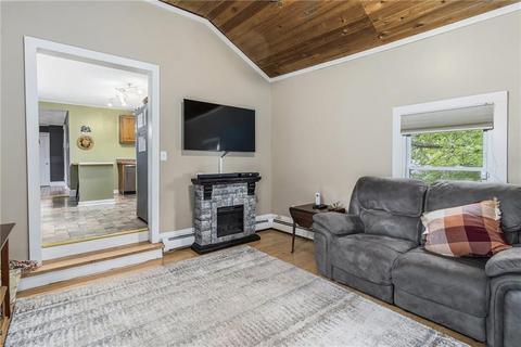 66 Spruce St, Warwick, RI 02886 photo 16