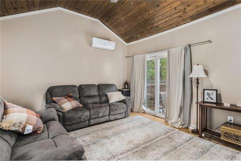 66 Spruce St, Warwick, RI 02886 photo 15