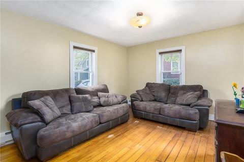 66 Spruce St, Warwick, RI 02886 photo 4