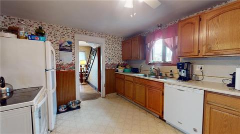 84 Read St, East Providence, RI 02915 photo 7