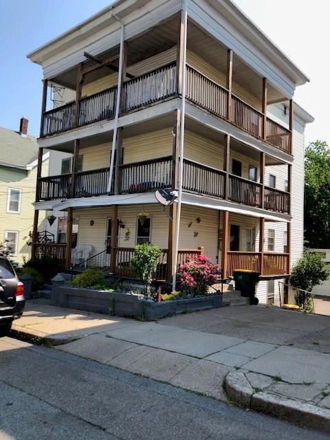 35 1st Ave, Woonsocket, RI 02895 photo 1