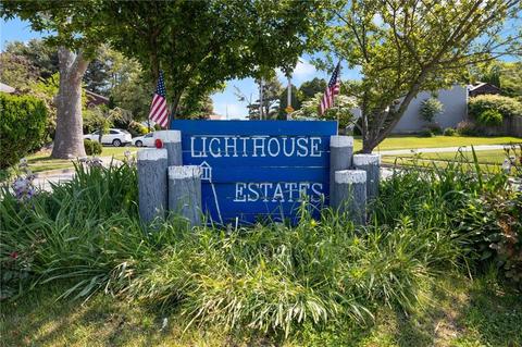 30 Lighthouse Ln, Warwick, RI 02889 photo 3
