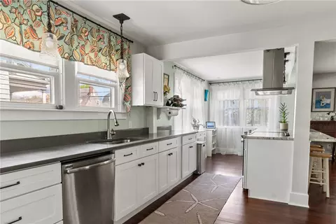 73 Granite St, Westerly, RI 02891 photo 11