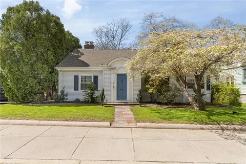 73 Granite St, Westerly, RI 02891 photo 1
