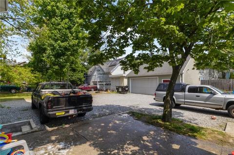 154 Grove St, Woonsocket, RI 02895 photo 43