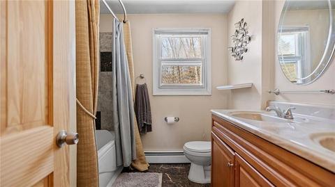 73 Pinecrest Dr, Exeter, RI 02822 photo 11
