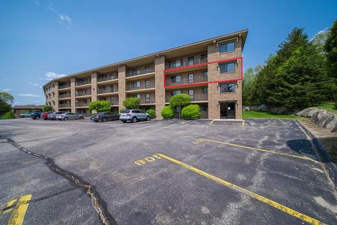 650 E Greenwich Ave #7-311, West Warwick, RI 02893