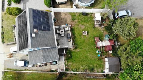 1174 Logee St, Woonsocket, RI 02895 photo 4