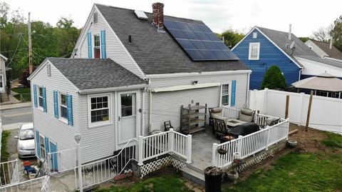 1174 Logee St, Woonsocket, RI 02895 photo 5