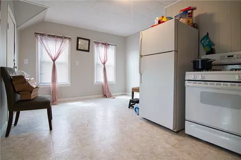 131 Pullen Ave, Pawtucket, RI 02861 photo 33