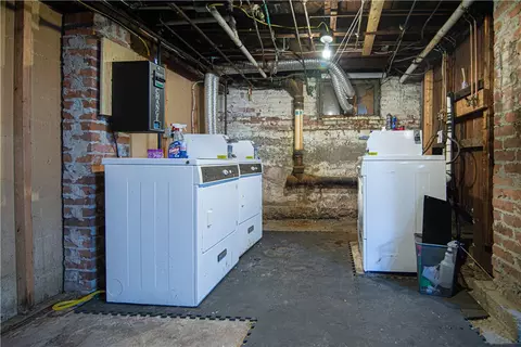 131 Pullen Ave, Pawtucket, RI 02861 photo 46