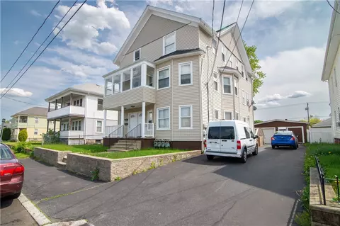 131 Pullen Ave, Pawtucket, RI 02861 photo 1