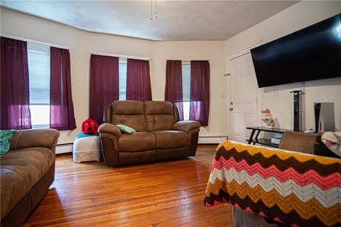 131 Pullen Ave, Pawtucket, RI 02861 photo 27
