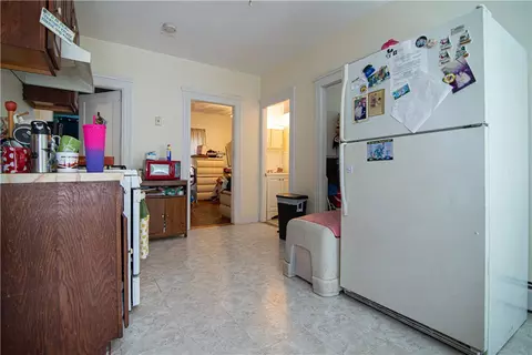 131 Pullen Ave, Pawtucket, RI 02861 photo 25