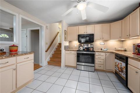 32 Damon Ave, Warwick, RI 02889 photo 7