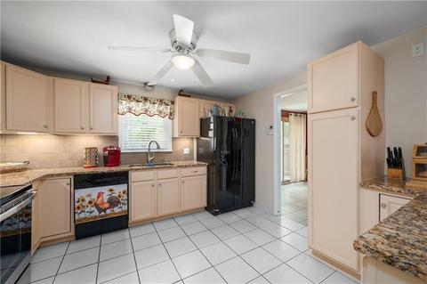 32 Damon Ave, Warwick, RI 02889 photo 8