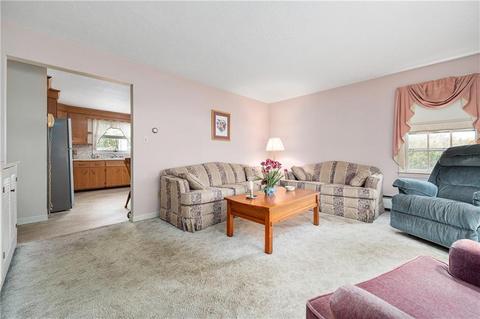 27 Ella Ave, Woonsocket, RI 02895 photo 17