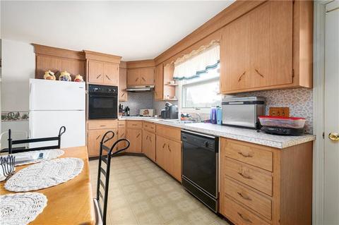 27 Ella Ave, Woonsocket, RI 02895 photo 21