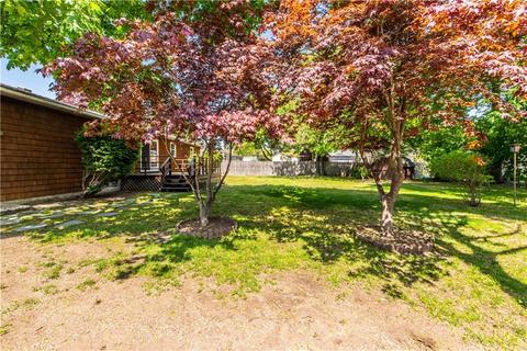 16 Esquire Ave, Warwick, RI 02889 photo 27