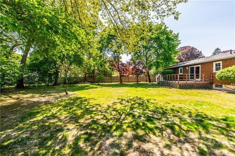 16 Esquire Ave, Warwick, RI 02889 photo 33