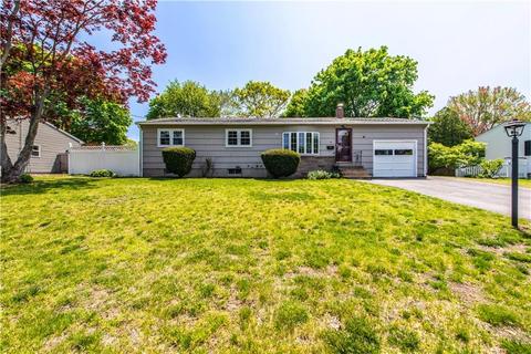 16 Esquire Ave, Warwick, RI 02889 photo 4