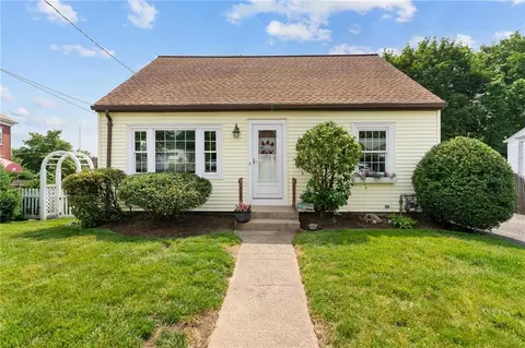 7 Belmont Ter, Cumberland, RI 02864
