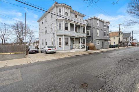 69 Ledge St, Providence, RI 02904