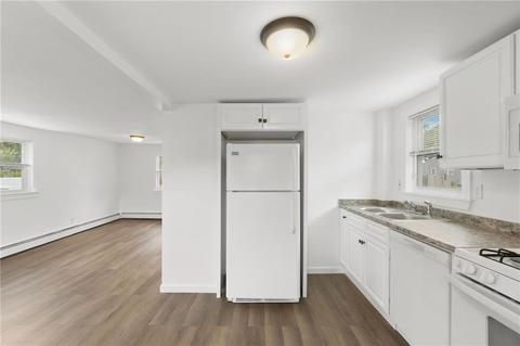 90 Pinegrove Ave, Warwick, RI 02889 photo 6