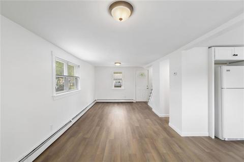 90 Pinegrove Ave, Warwick, RI 02889 photo 7