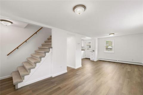 90 Pinegrove Ave, Warwick, RI 02889 photo 9