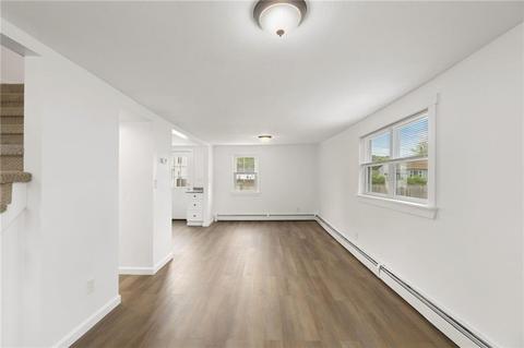90 Pinegrove Ave, Warwick, RI 02889 photo 8
