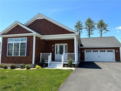 389 S Shore Village Blvd #389, South Kingstown, RI 02879
