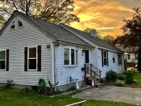 131 Arnold Rd, Coventry, RI 02816 photo 1