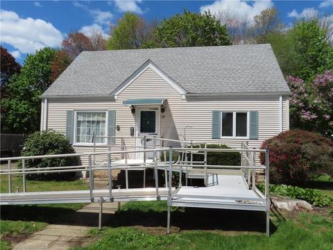 10 Colonial Way, West Warwick, RI 02893