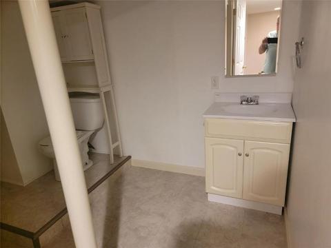 4 Wayne St, Warwick, RI 02889 photo 9