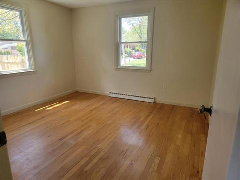 4 Wayne St, Warwick, RI 02889 photo 7