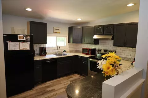 88 Woody Hill Rd, Westerly, RI 02808