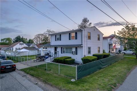 37 Public St, East Providence, RI 02914