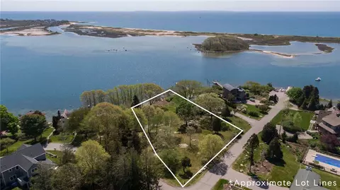 90 Wagner Rd, Westerly, RI 02891 photo 3