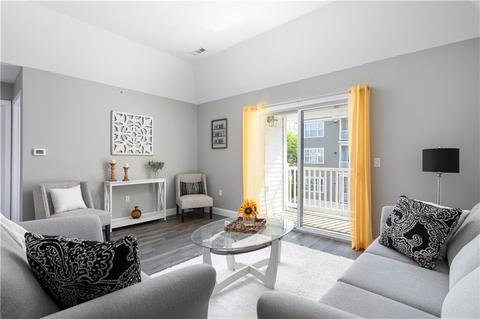 90 Mill St #304, Woonsocket, RI 02895 photo 3