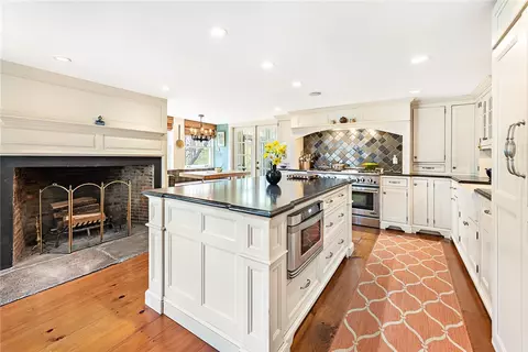 9 Brookside Ln, Little Compton, RI 02837 photo 10