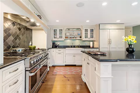 9 Brookside Ln, Little Compton, RI 02837 photo 12