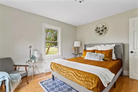 46 Crest Ave, Warwick, RI 02886 photo 14